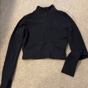 Cropped Athletic top